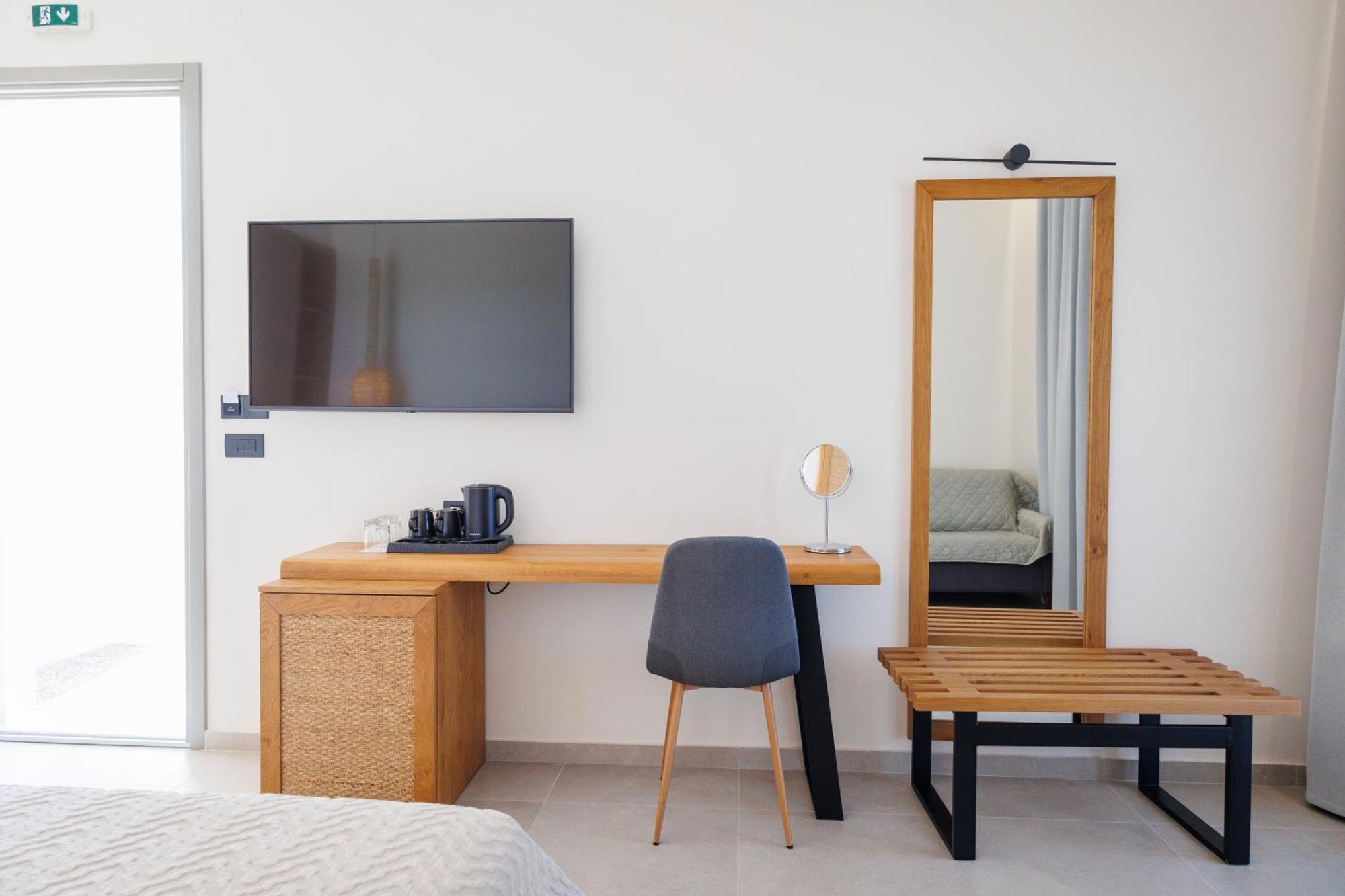 Kouros Blanc Resort & Suites Pounda Номер фото