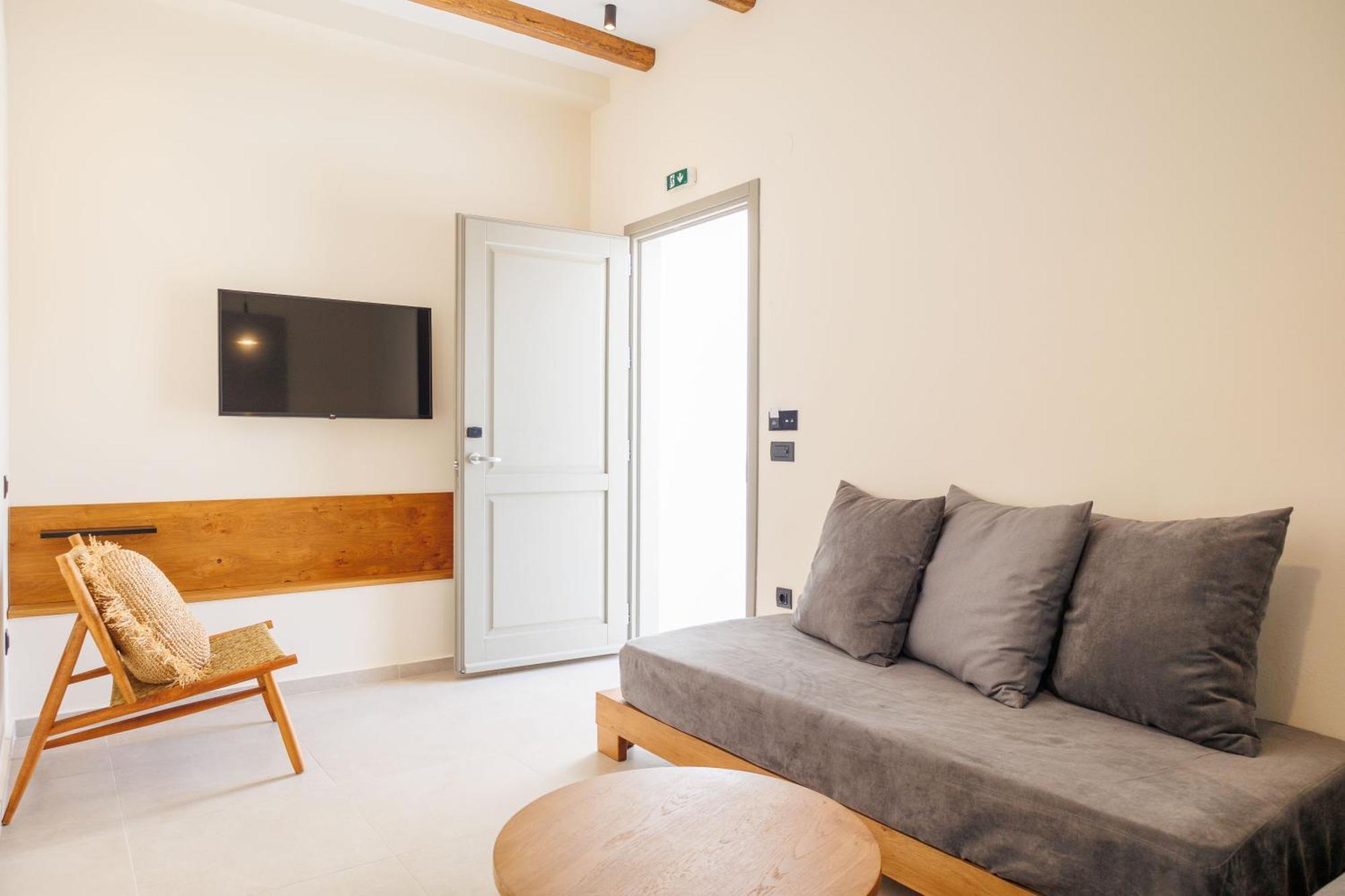 Kouros Blanc Resort & Suites Pounda Номер фото